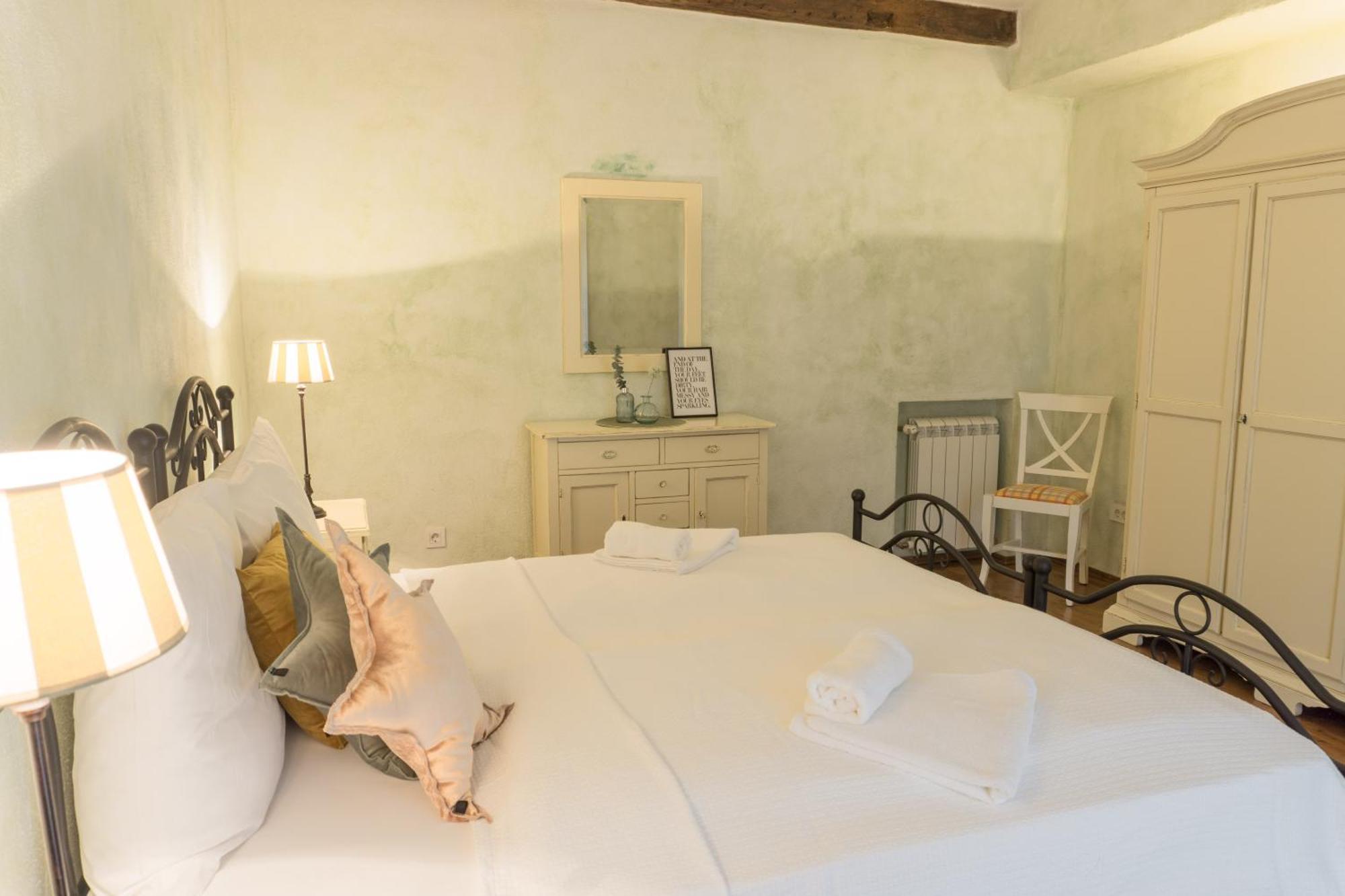 Villa Melissa - Istrisches Steinhaus Mit Pool In Guter Lage Sveti Lovreč Pazenatički Eksteriør bilde