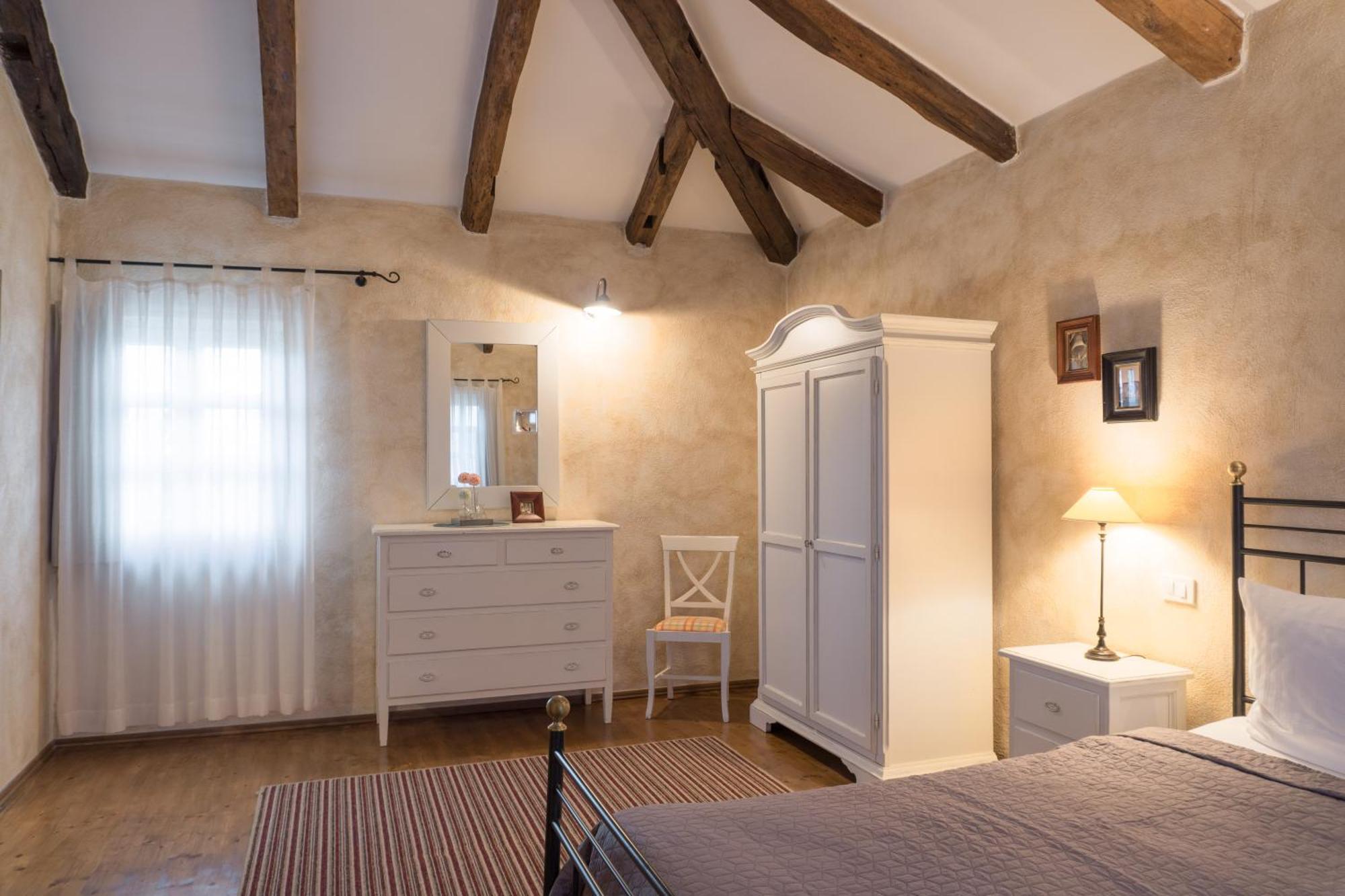 Villa Melissa - Istrisches Steinhaus Mit Pool In Guter Lage Sveti Lovreč Pazenatički Eksteriør bilde